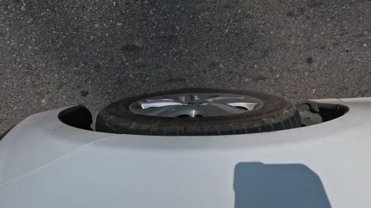 Car. Wheel. Toyota. Sum. Day. 2023. Front. POV