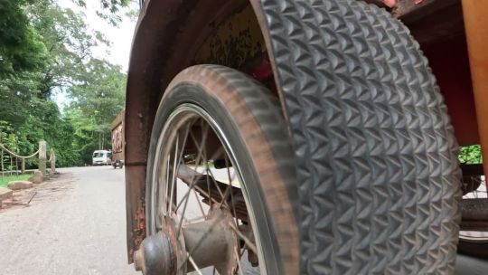 Car. Wheel. Cambodia. Tuktuk. Sum. Day. 2023. Front. POV